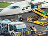 giocare Lego freight terminals and planes