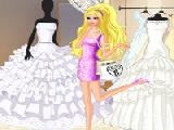 giocare Barbie at bridal boutique