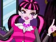 Play Draculaura Makeover now
