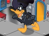 Play Daffy's studio adventure now